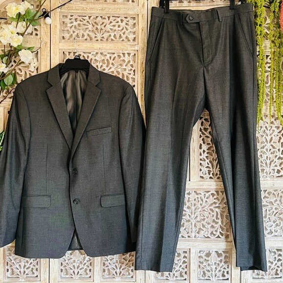 🌟 Unleash Your Style! 🕺💼 With this Stunning Gray Suit by Alfani - Slim Fit - Picture 1 of 7